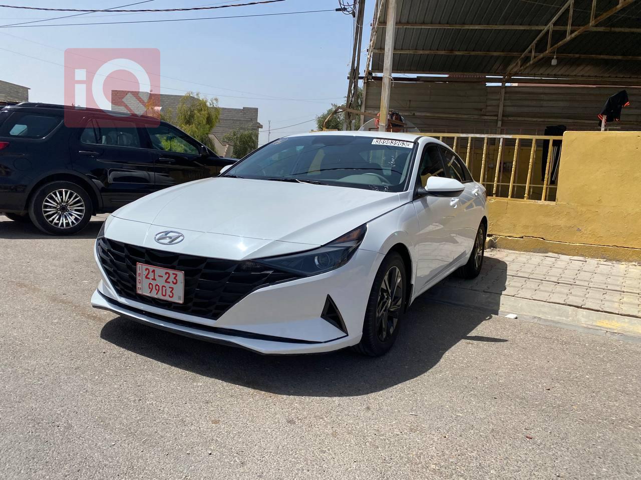 Hyundai Elantra